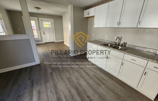 Cozy 3 bedroom home in Grace Tuxedo Park area, Available Now!