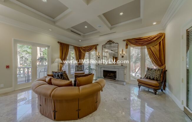 2 beds, 2 baths, $1,800, Unit Unit 123