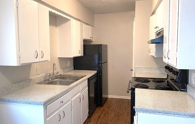 1 bed, 1 bath, 670 sqft, $885, Unit 205