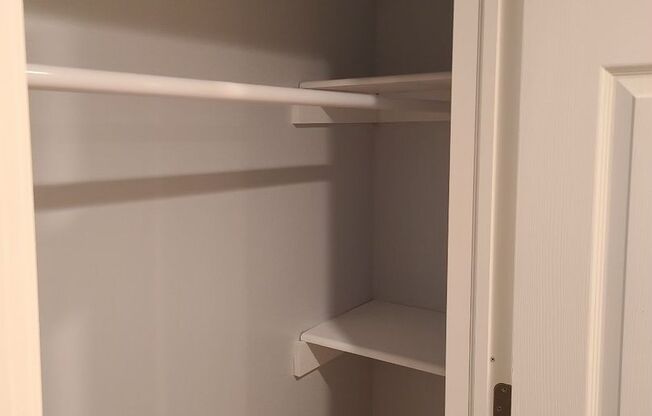2 beds, 1 bath, 825 sqft, $2,500, Unit F221A
