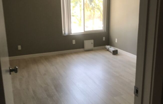 2 beds, 2 baths, $2,795, Unit 205