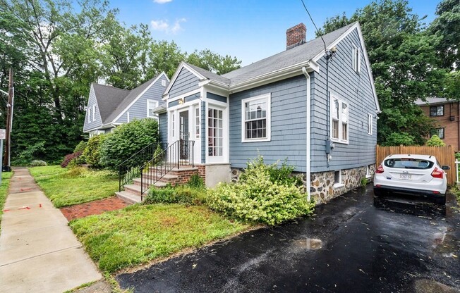 51 FAIRLAWN ST
