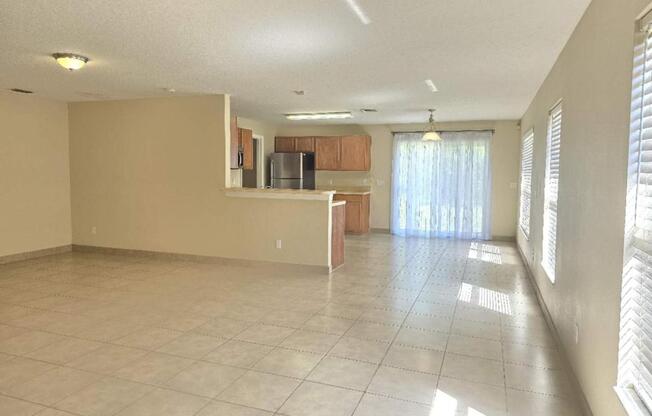 618 WINDROSE DR