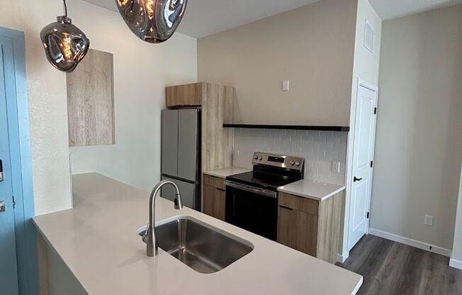 2 beds, 2 baths, 720 sqft, $1,649, Unit 820 #206