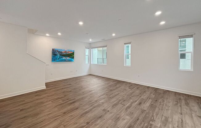 Spacious 3‑Bedroom, 3‑Bathroom Townhome in Chula Vista