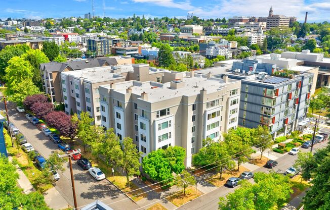 1 bed, 1 bath, 700 sqft, $1,915, Unit 304