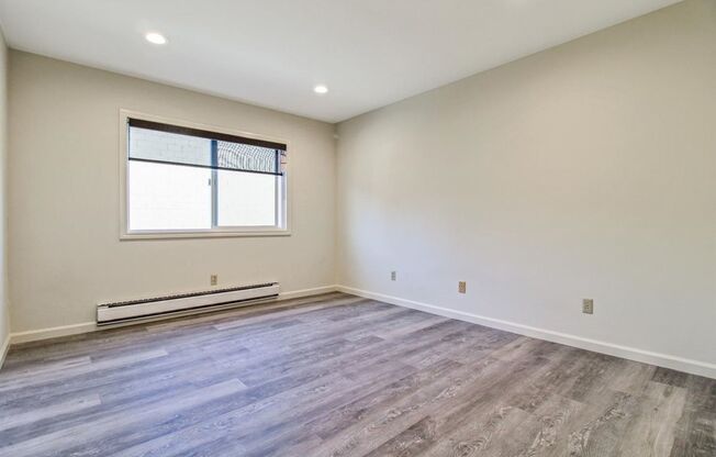 1 bed, 1 bath, $2,750, Unit H