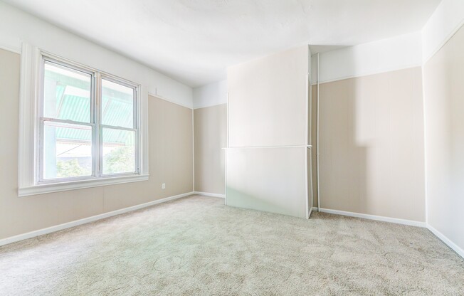 AVAILABLE NOW-  Spacious 3 bedroom with central a/c!