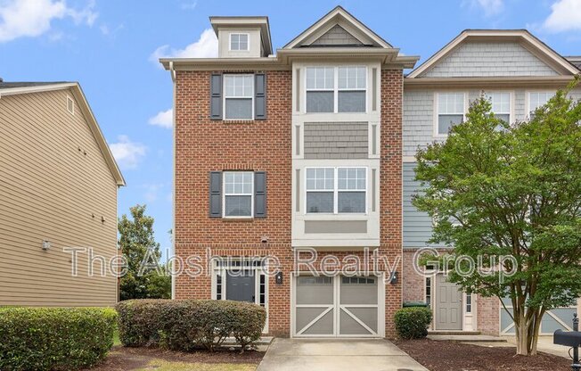 611 CARLTON CMNS LN