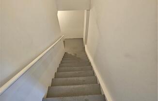 Studio, 1,000 sqft, $2,800