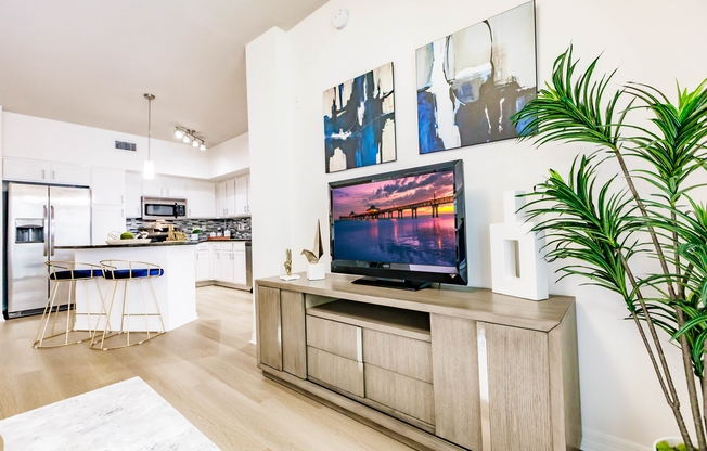 2 beds, 2 baths, 1,100 sqft, $3,285