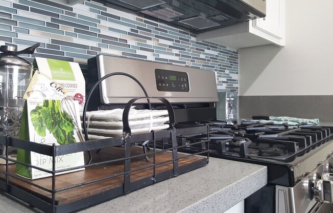 2 beds, 2 baths, 950 sqft, $3,200, Unit 8555-113