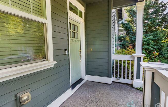 Beautiful 3 Bed/3 Bath Home!