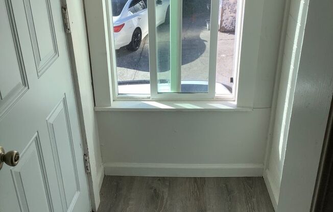 (267): 1637 Truman St (Apts A-B)