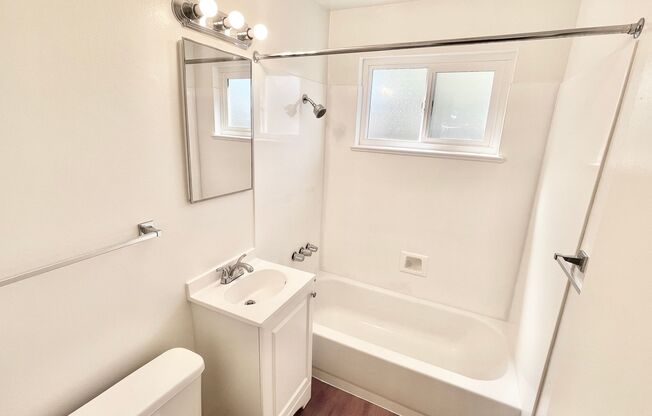 1 bed, 1 bath, 500 sqft, $1,850, Unit 26