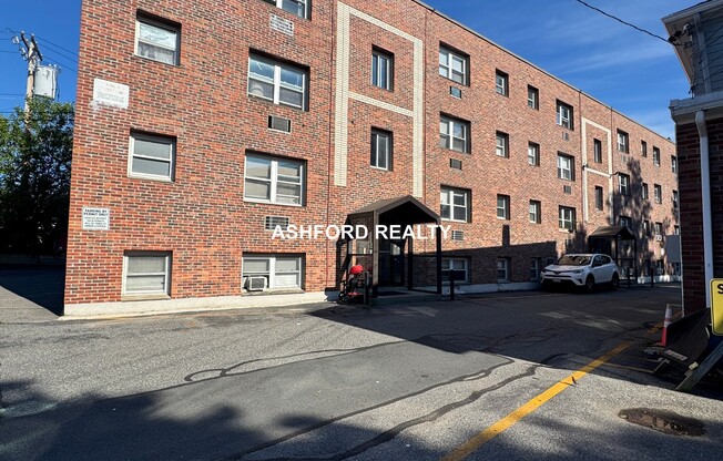 43 COOLIDGE HL RD