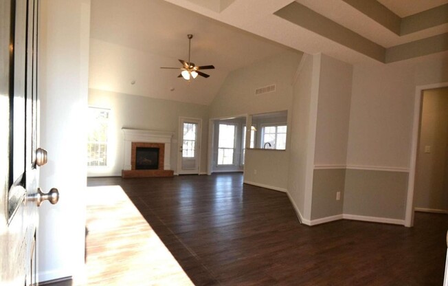 36 SARATOGA PL