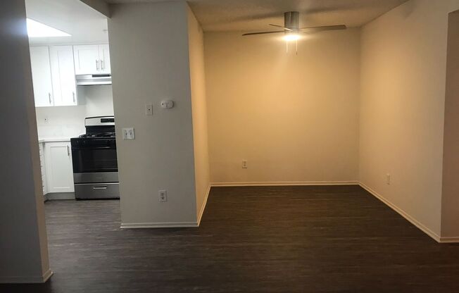 2 beds, 2 baths, $2,750, Unit 102