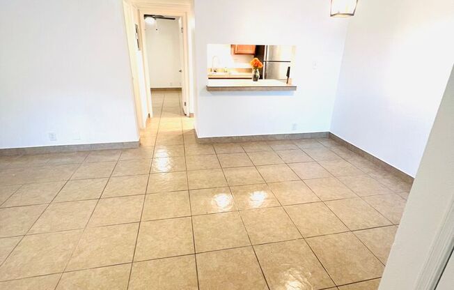 1 bed, 1 bath, 720 sqft, $1,095, Unit 101