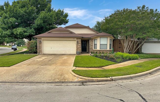 Charming 3 Bedroom 2 Bath in Grapevine