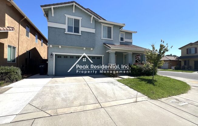 Spacious 4bd/2.5ba Sacramento Home!