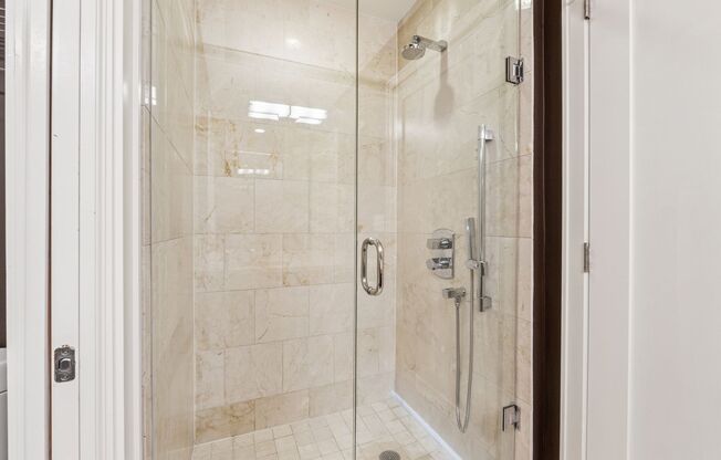 3 beds, 3 baths, $5,895, Unit UNIT 1901