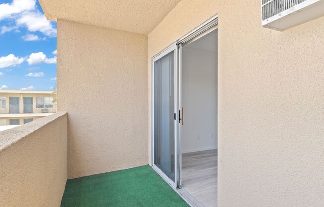 2 beds, 1 bath, 770 sqft, $2,095, Unit 21