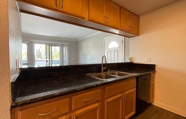 2 beds, 2 baths, 850 sqft, $2,840, Unit 819-21