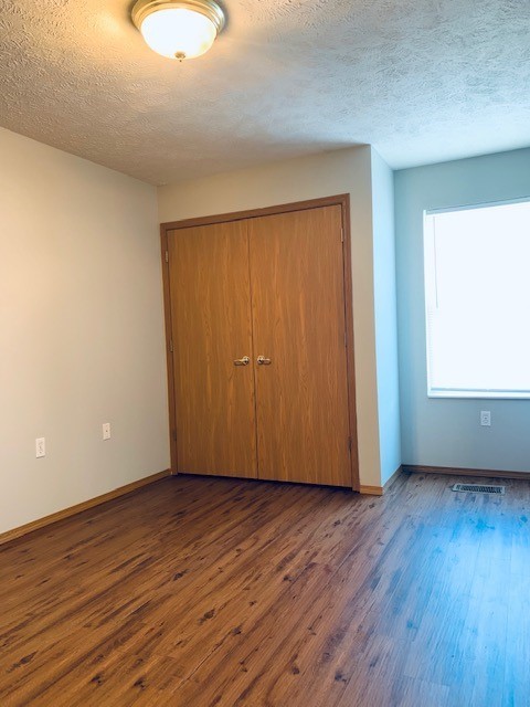 2 beds, 2 baths, 1,000 sqft, $800, Unit 19