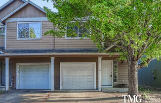 Charming 3 bed, 2.5 bath townhome!