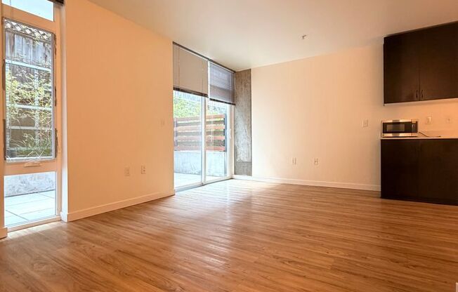 1 bed, 1 bath, 575 sqft, $1,750, Unit 207