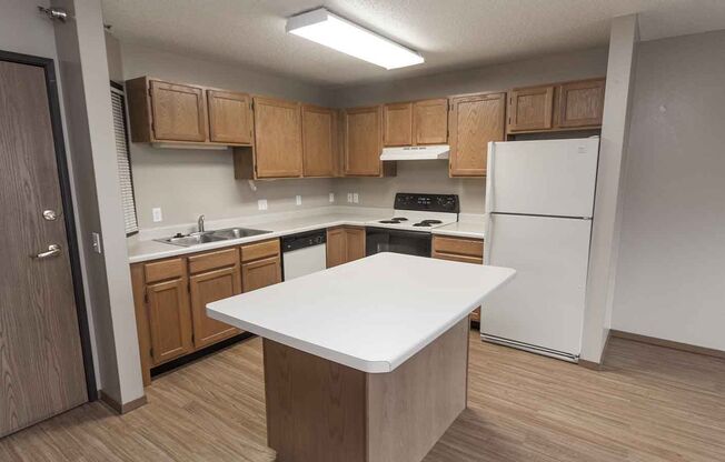 1 bed, 1 bath, 600 sqft, $800, Unit 316