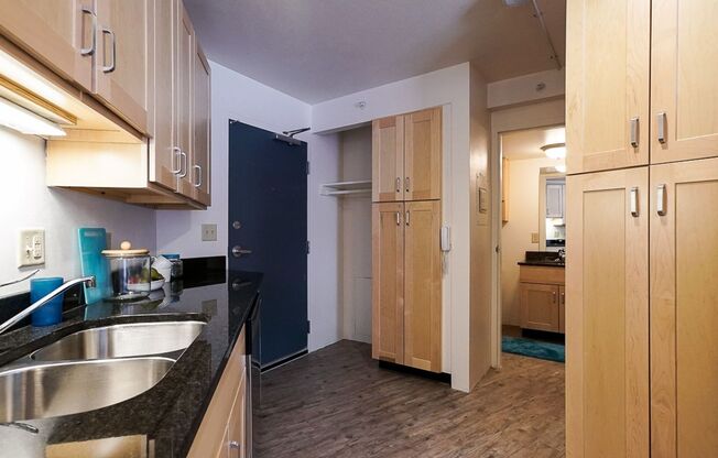 1 bed, 1 bath, $1,660