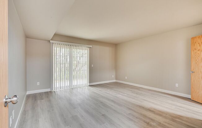 3 beds, 2 baths, 1,325 sqft, $1,999, Unit 1608 - 101