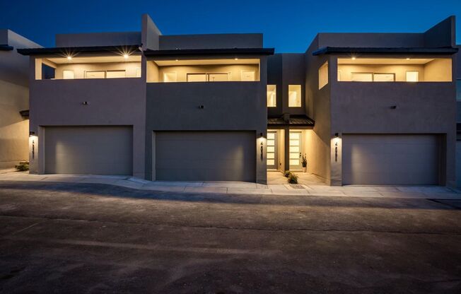 New Townhome in the Far NE Heights