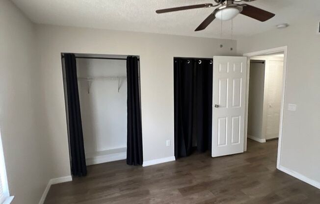 1 bed, 1 bath, 700 sqft, $1,300, Unit 274