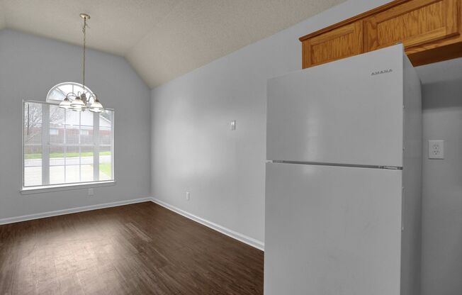 2 beds, 2 baths, $1,325