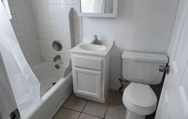 Studio, 1 bath, 175 sqft, $1,095.42, Unit 10