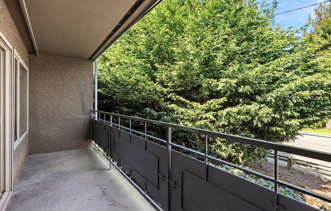 2 beds, 1 bath, 765 sqft, $1,895, Unit Unit 14