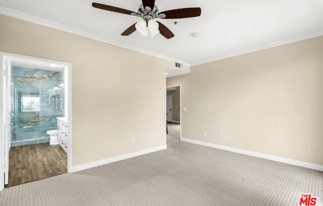 3 beds, 3 baths, 1,350 sqft, $5,800, Unit 301