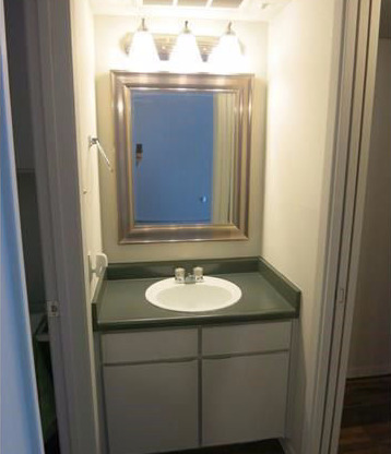 Studio, 1 bath, 380 sqft, $775, Unit Unit 109