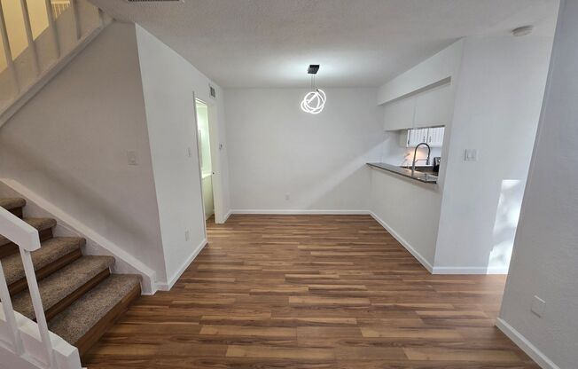 Updated Townhome Condo in Prime Location!