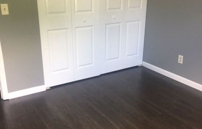 1 bed, 1 bath, 550 sqft, $950, Unit 2104-05