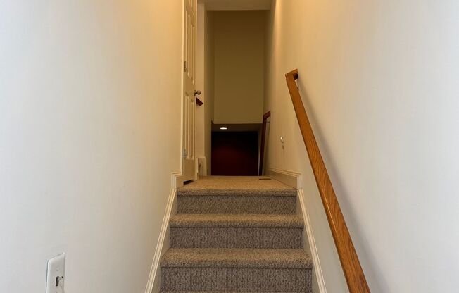 3 beds, 2.5 baths, $3,000