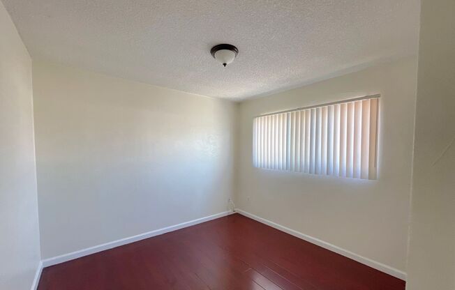 2 beds, 1 bath, 815 sqft, $1,595, Unit 21