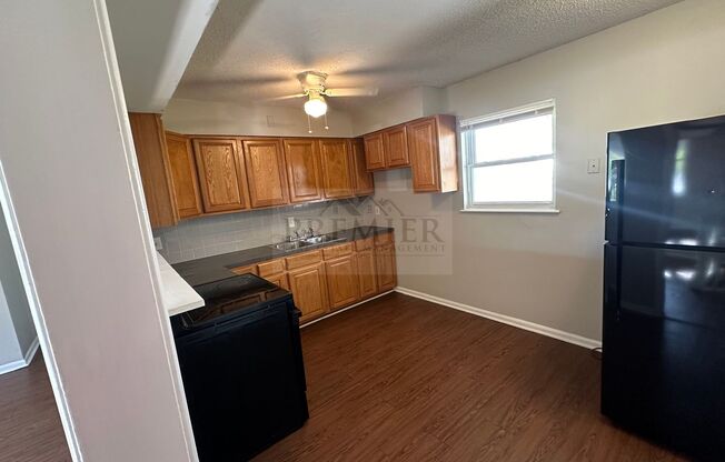 2 beds, 1 bath, $1,150