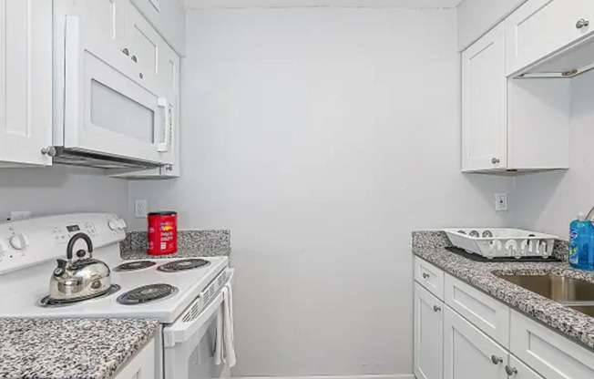 University Park unit, Centrally located and pet-friendly