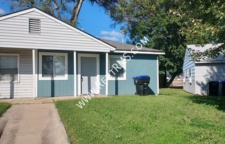 904 SW 33 ST