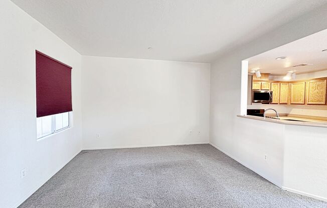 1 WEEK FREE RENT! 1 BEDROOM DOWNSTAIRS CONDO IN GATED COMMUNITY 1 CAR GARAGE