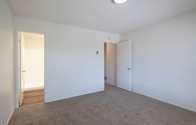 2 beds, 2 baths, 1,007 sqft, $2,295, Unit 31